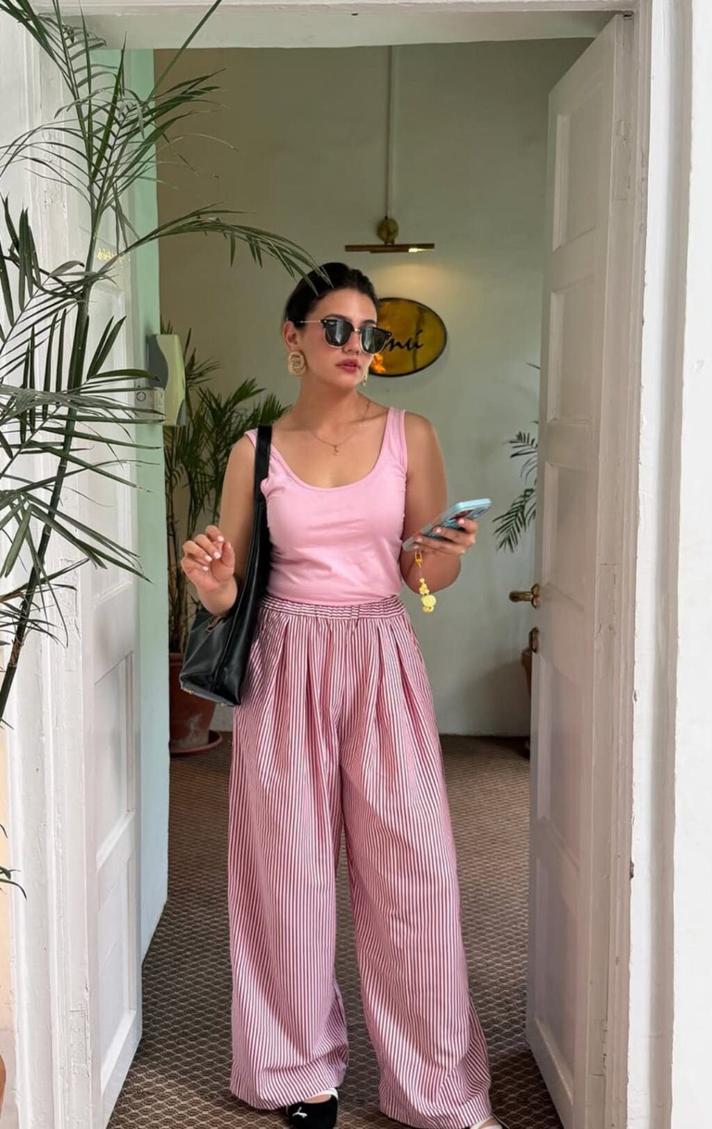 Zara Noor Abbas's Remarkable Weight Loss Surprises Fans Zara Noor Abbas’s Remarkable Weight Loss Surprises Fans