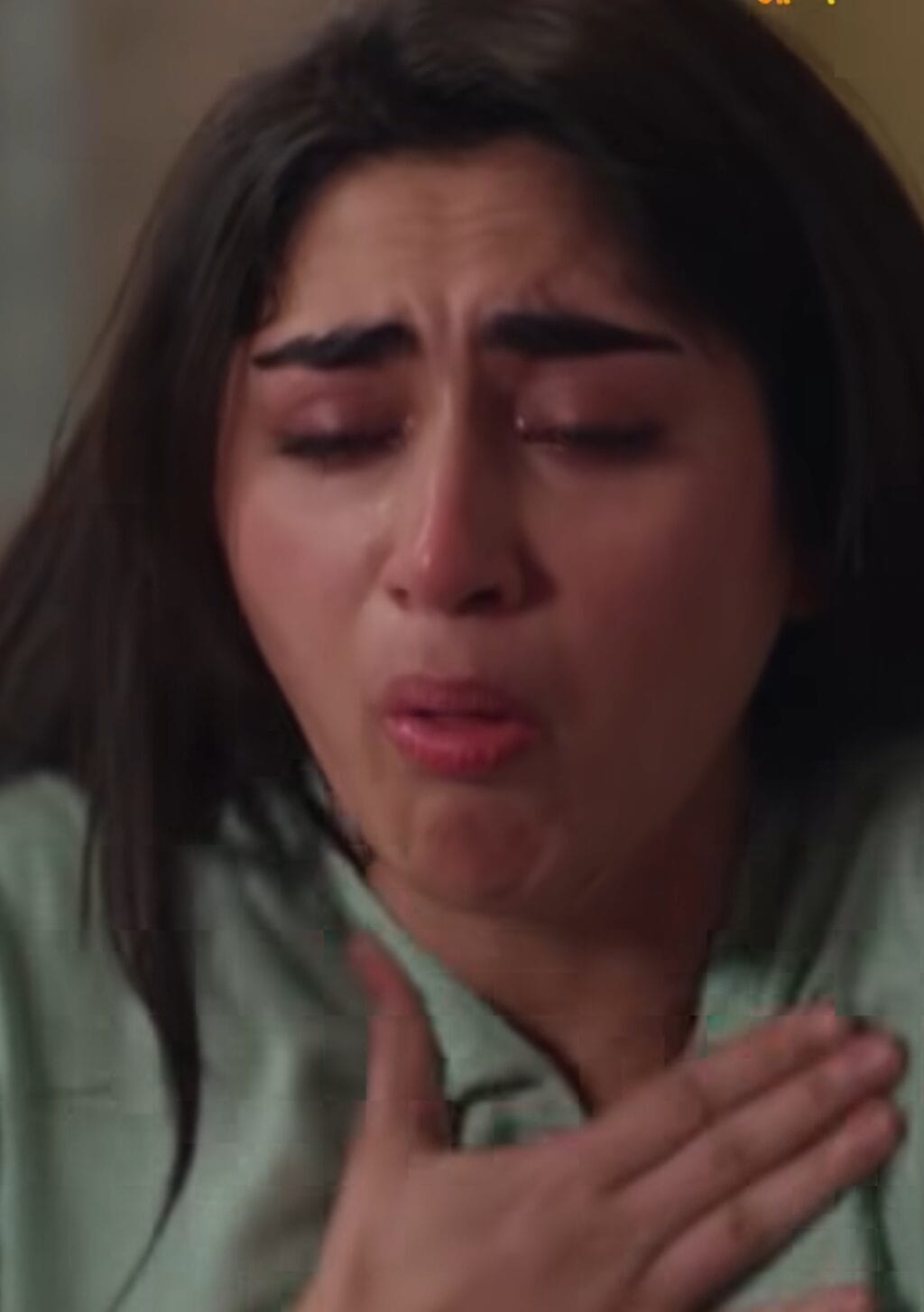 Zoha Tauqeer Criticized for Her Over Acting