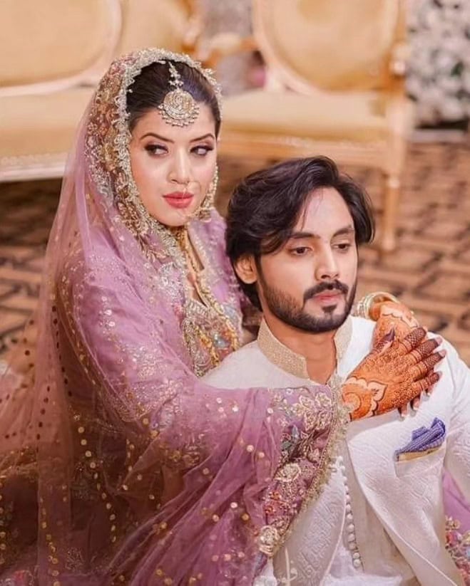 Pakistani Influencers: Marriages, Divorces & Haq e Zaujiyat Pakistani Influencers: Marriages, Divorces & Haq e Zaujiyat