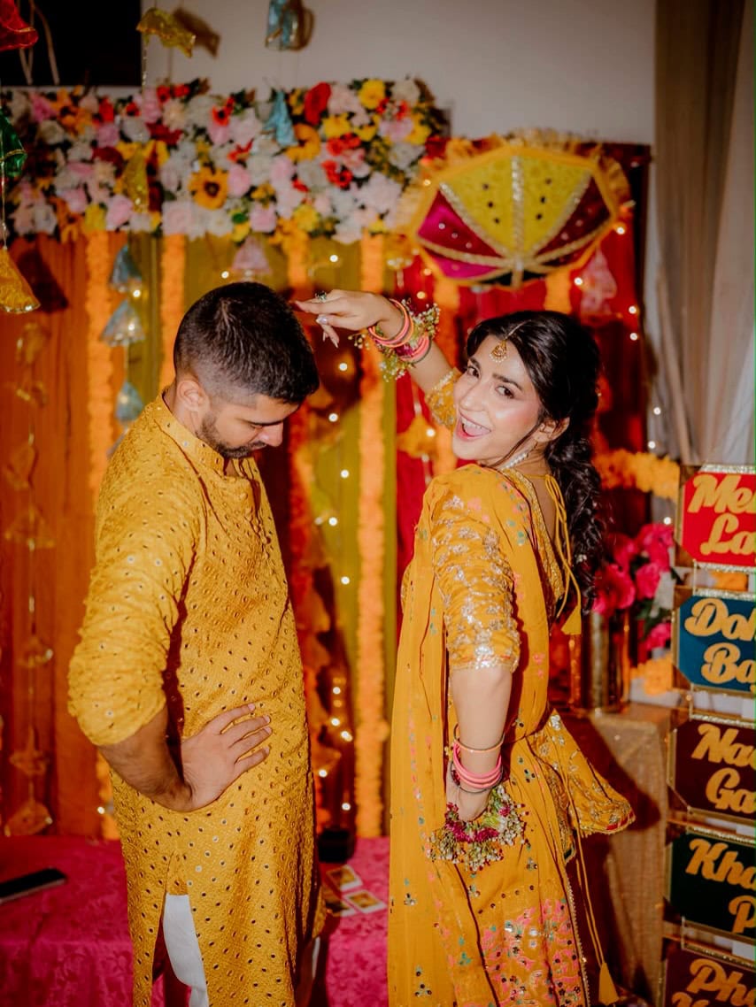 Ramsha Khan’s Sister Mayoun Pictures & Videos
