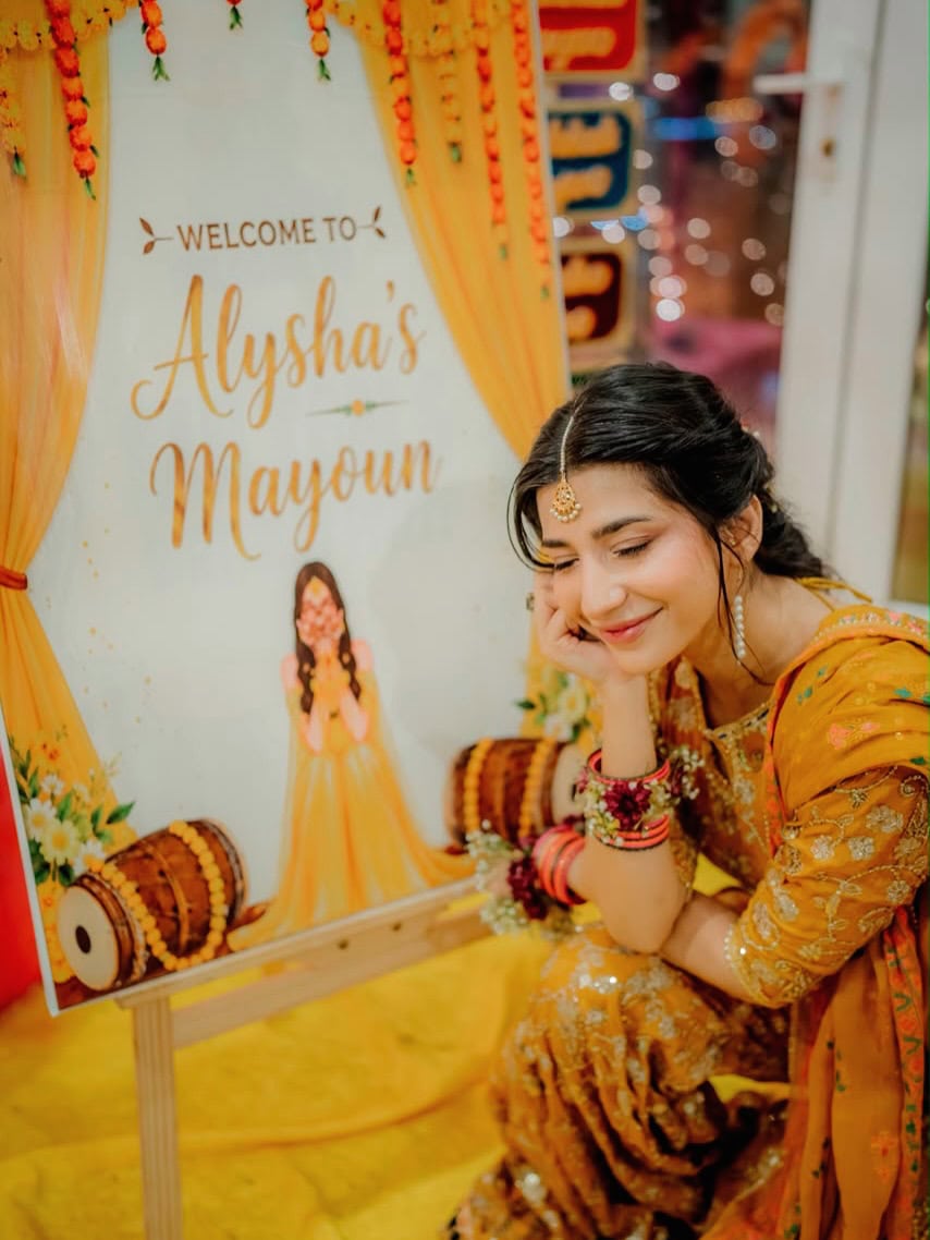 Ramsha Khan’s Sister Mayoun Pictures & Videos
