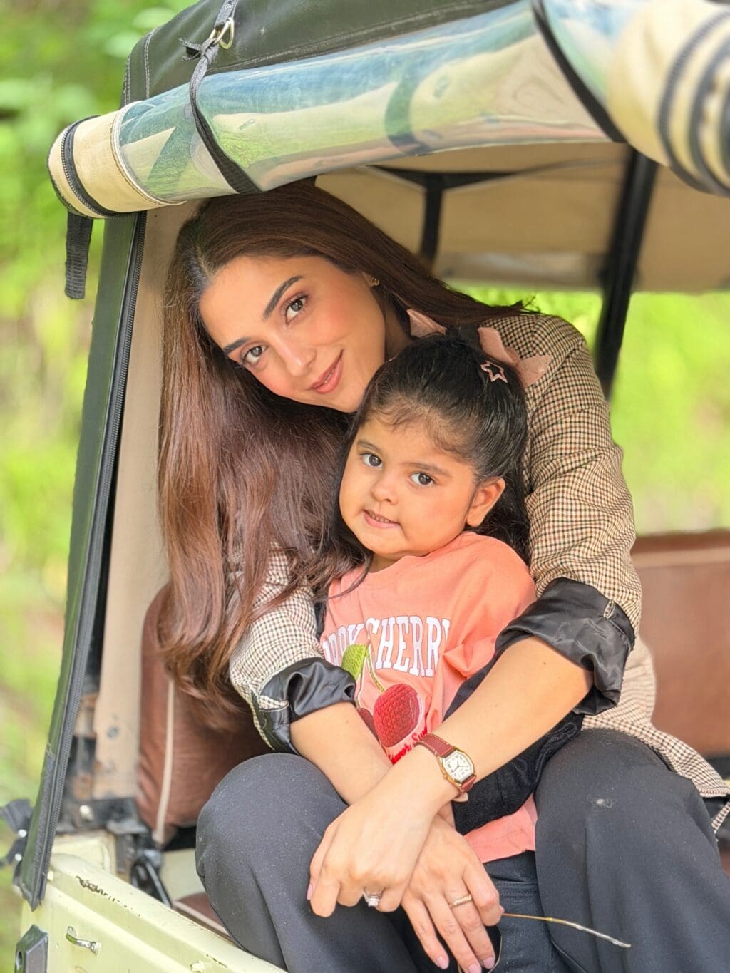 Aik Mohabbat Aur Surprises Fans With Last Episode Announcement Aik Mohabbat Aur Surprises Fans With Last Episode Announcement