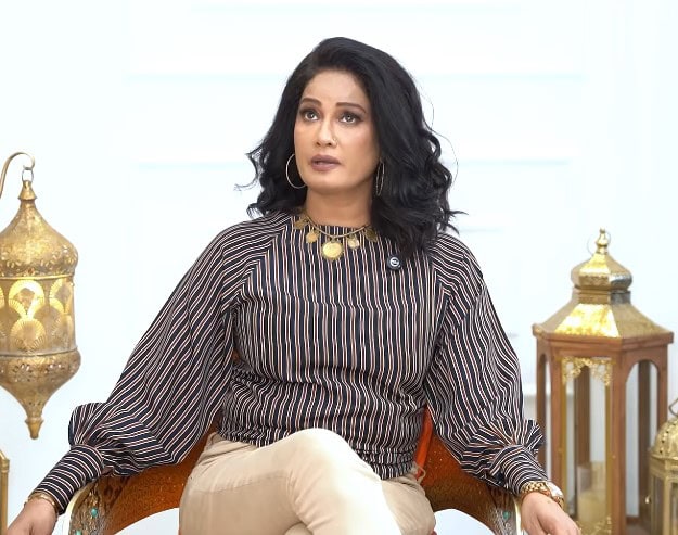 Jia Ali Emotional Breakdown & Not Attending Mother's Funeral