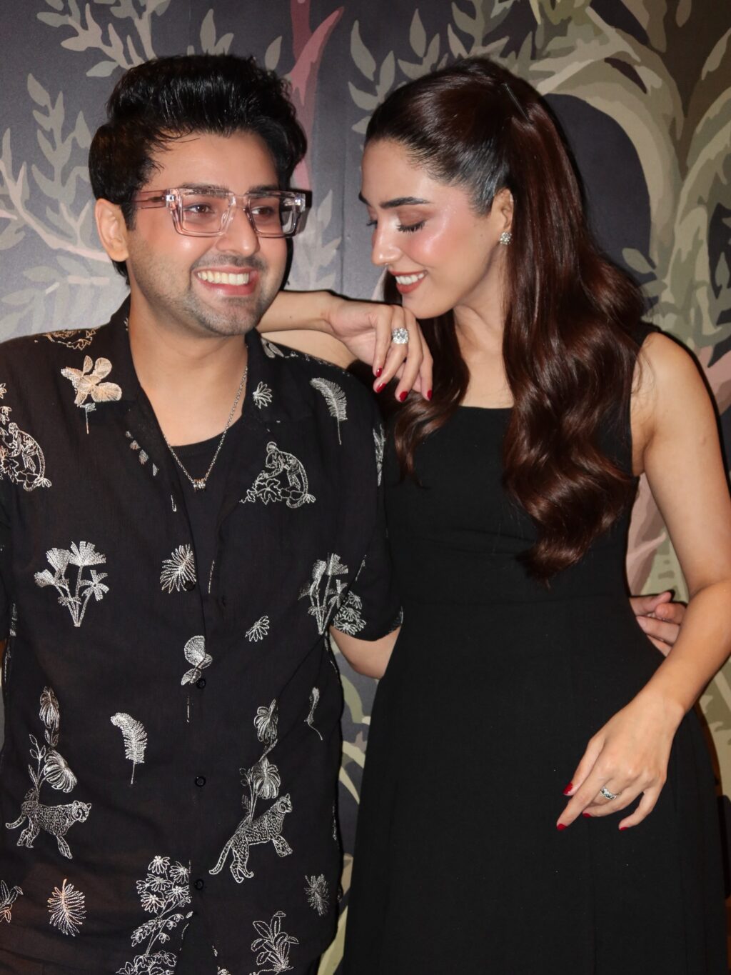 Maya Ali’s Glamorous Birthday Celebration With Friends