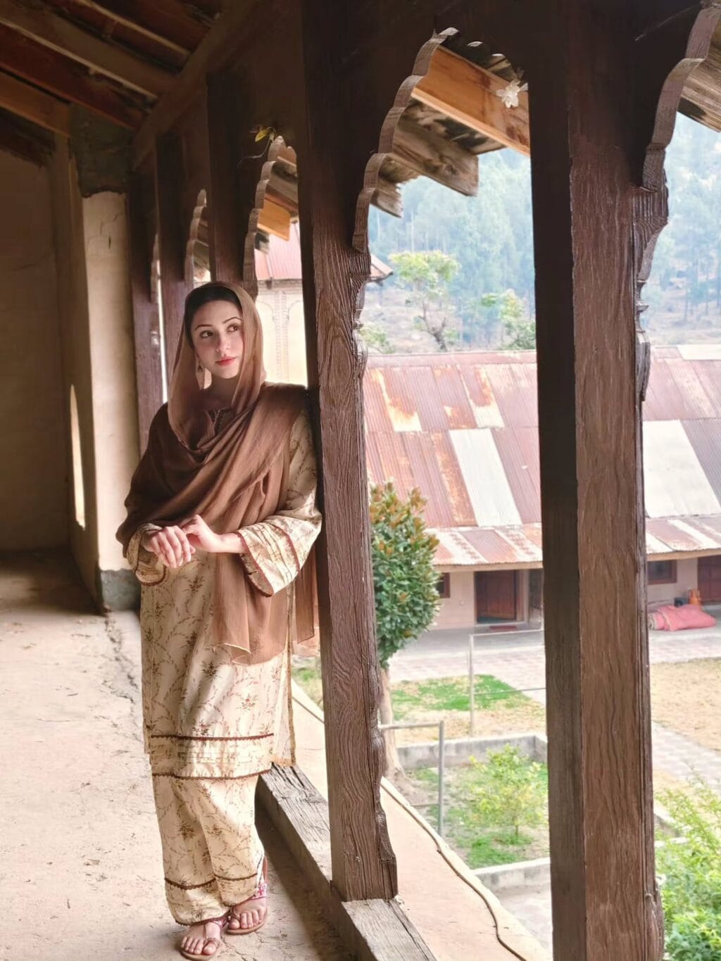Gul Meher From Zanjeerain Speaks On Sajal Aly