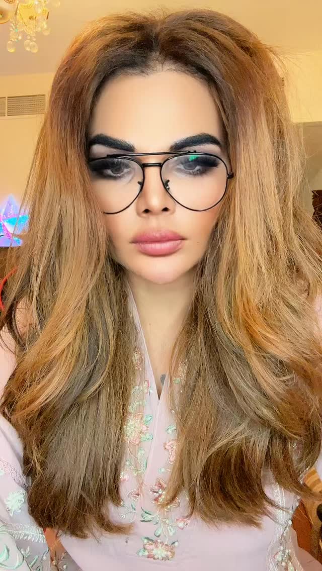 Rakhi Sawant Gets Emotional Talking About  Pakistanis