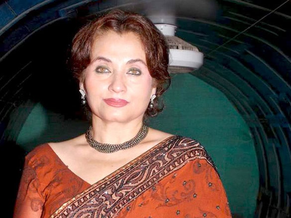 Salma Agha Trolled For Denouncing Pakistani Nationality Salma Agha
