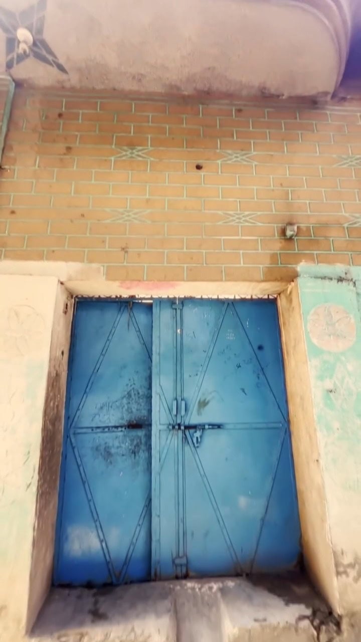 Pakistani Influencer Finds Sanjay Dutt's Pakistani Home Pakistani Influencer Finds Sanjay Dutt’s Pakistani Home