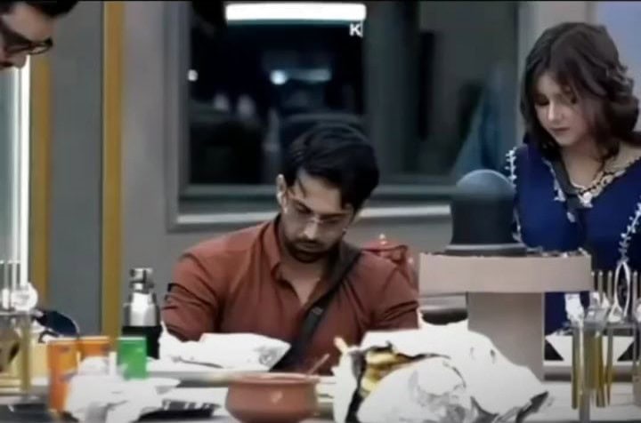 Tamasha Viewers Suspect Samiya Hijab's Crush On Yasir Alam Tamasha Viewers Suspect Samiya Hijab’s Crush On Yasir Alam