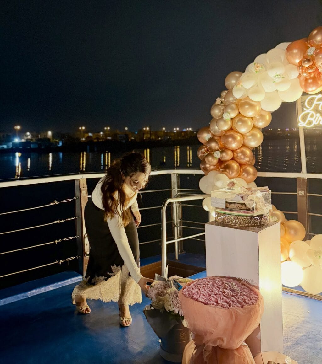 Yumna Zaidi Receives Birthday Surprise From Loved Ones Yumna Zaidi Receives Birthday Surprise From Loved Ones