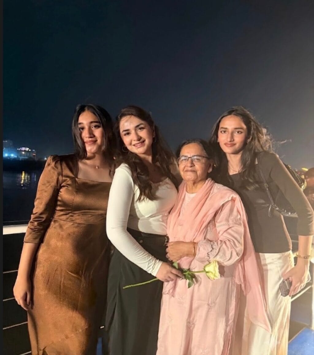Yumna Zaidi Receives Birthday Surprise From Loved Ones Yumna Zaidi Receives Birthday Surprise From Loved Ones