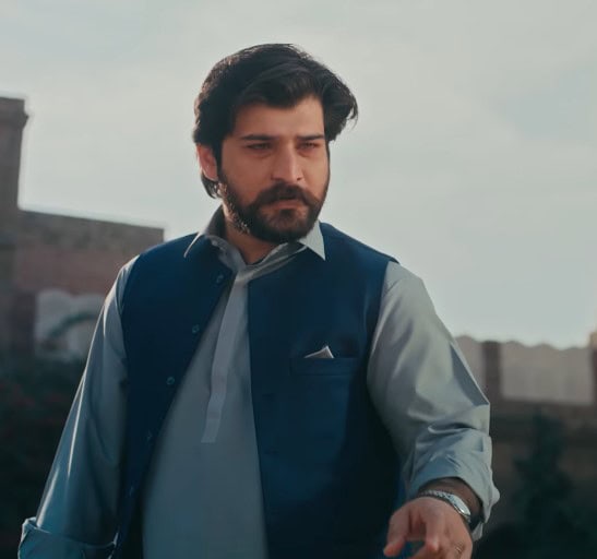 Zanjeerain Episode 29 - Jirga Scene Gets Interesting Reactions Zanjeerain Episode 29 – Jirga Scene Gets Interesting Reactions