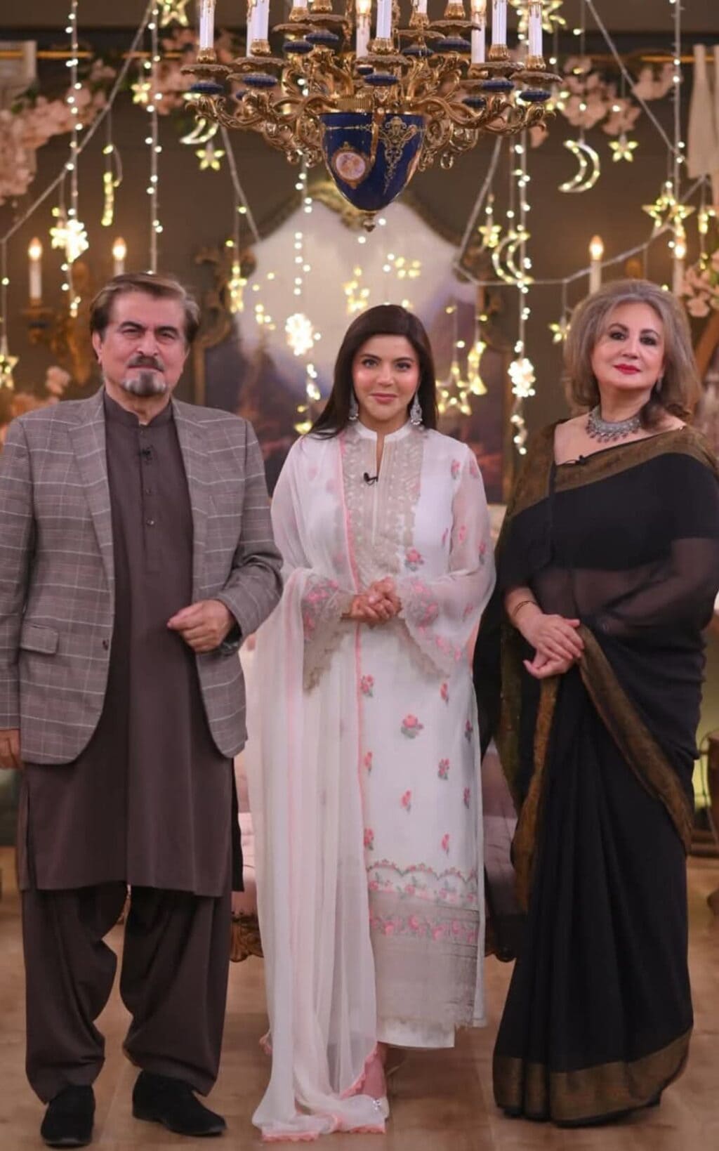Viewers Call For a Ban on Nida Yasir After Faryal Gohar & Jamal Shah Controversy Viewers Call For a Ban on Nida Yasir After Faryal Gohar & Jamal Shah Controversy