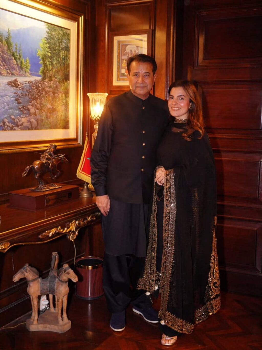 Kiran Khan & Mirza Ishtiaq Baig First Family Dinner After Wedding Kiran Khan & Mirza Ishtiaq Baig First Family Dinner After Wedding