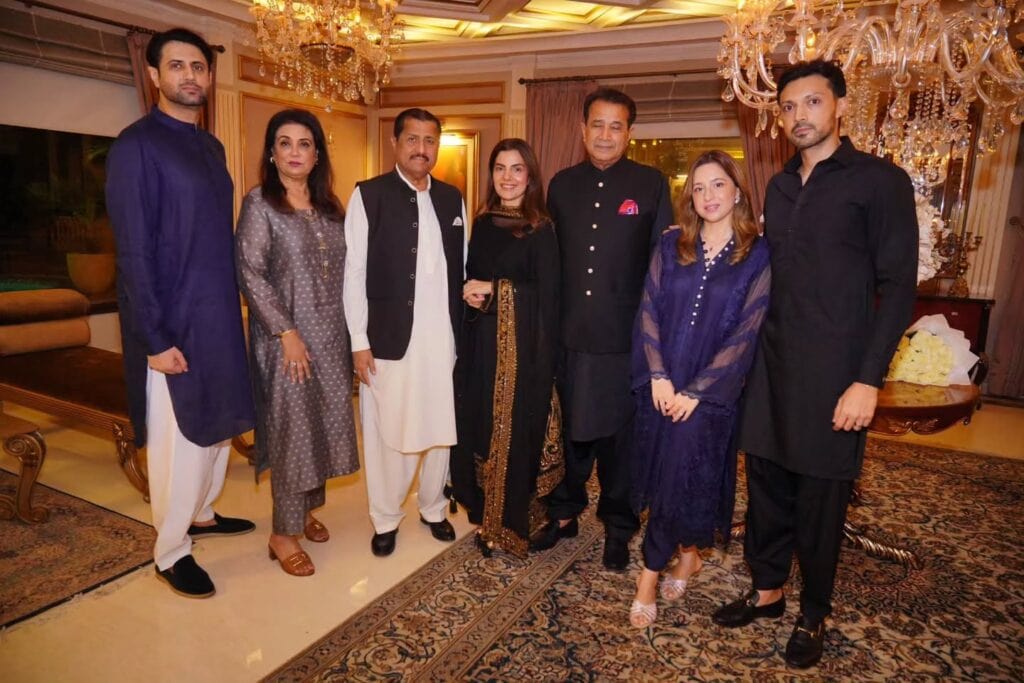 Kiran Khan & Mirza Ishtiaq Baig First Family Dinner After Wedding Kiran Khan & Mirza Ishtiaq Baig First Family Dinner After Wedding