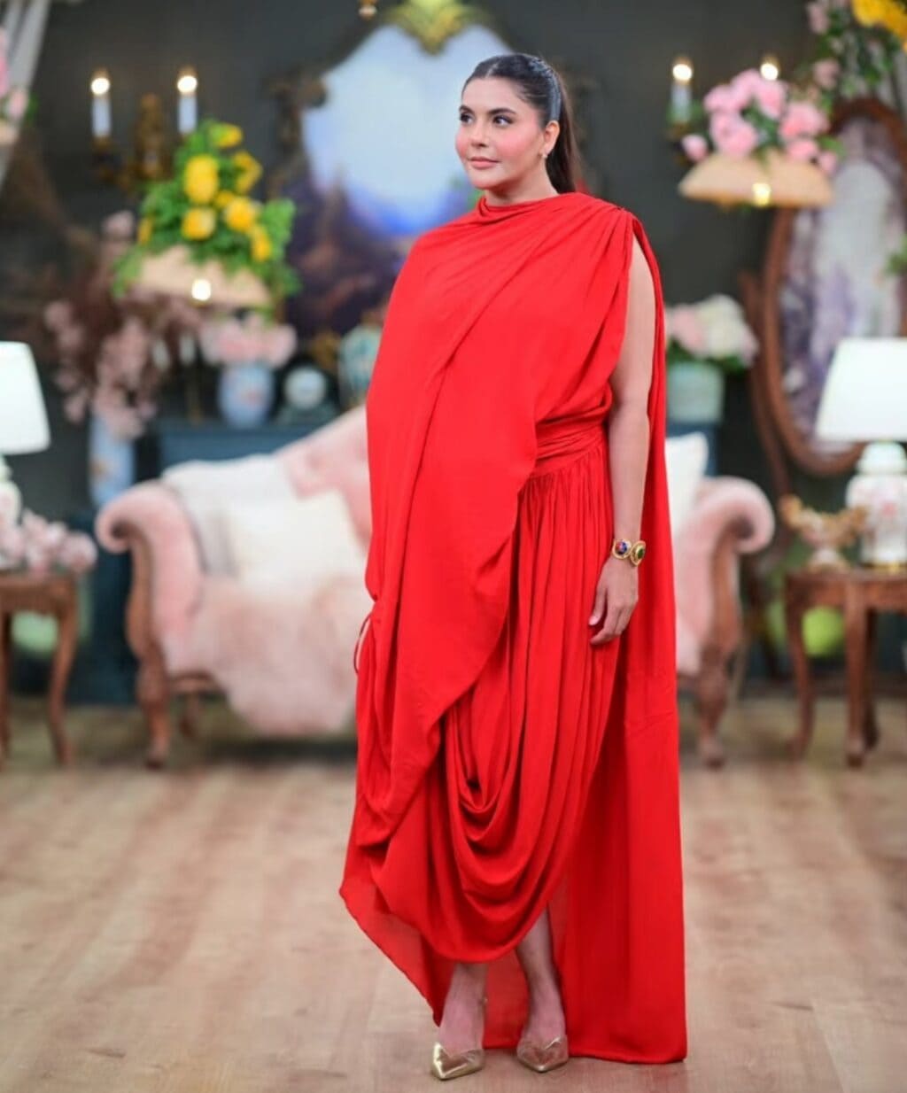 Nida Yasir’s Revealing Dress in Good Morning Pakistan Sparks Backlash