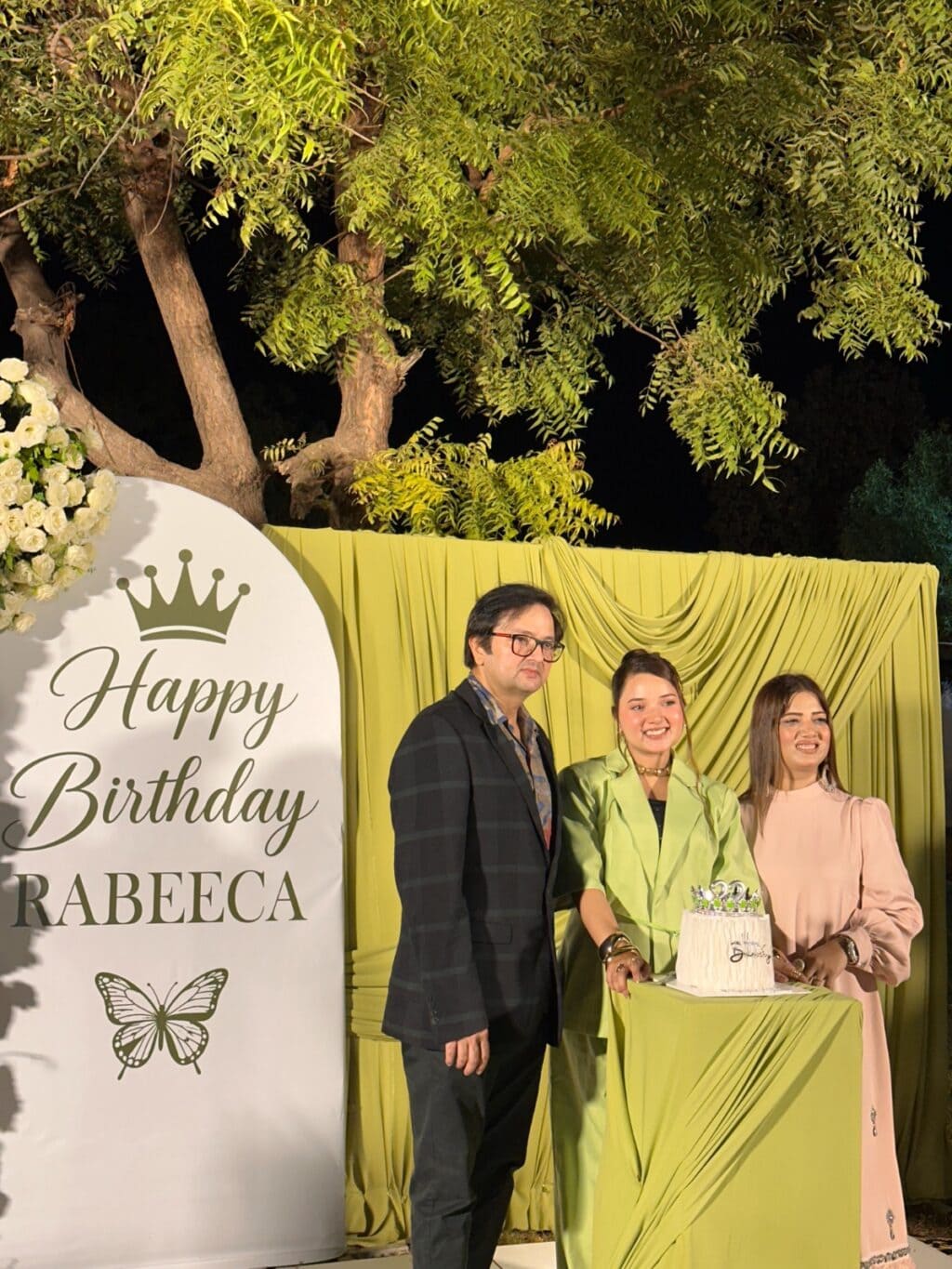 Rabeeca Khan's 22nd Pre-Birthday Trolled Rabeeca Khan’s 22nd Pre-Birthday Trolled