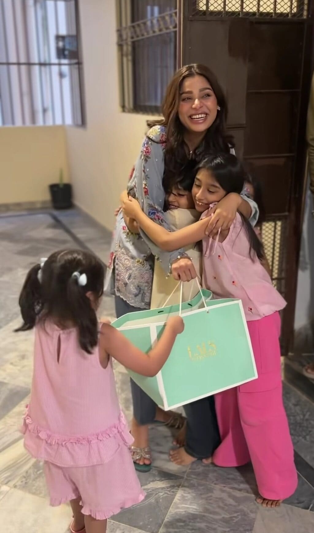 Ramsha Salahuddin Meets Saqib Sumeer & Wife