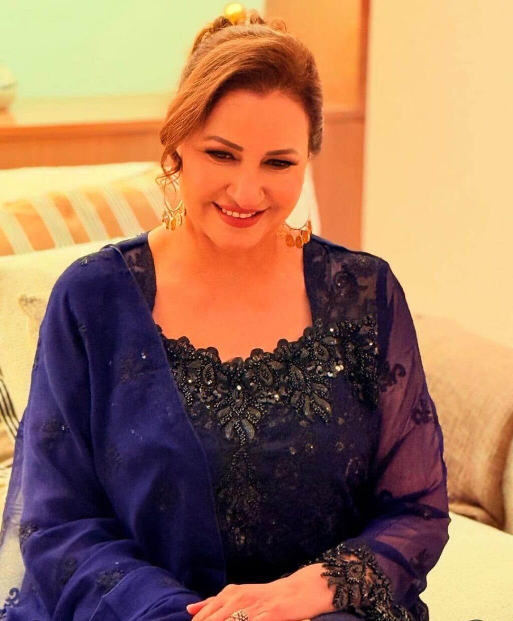 Saba Faisal Under Fire For Controversial Divorce  Statement