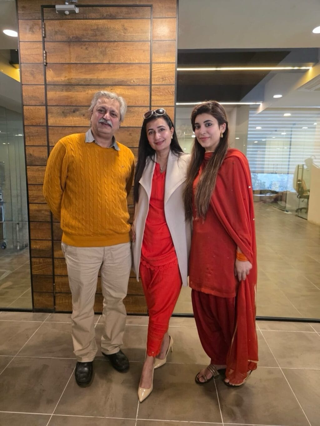 Urwa Hocane Bids Farewell To Aap Ki Izzat with Unseen BTS Pictures
