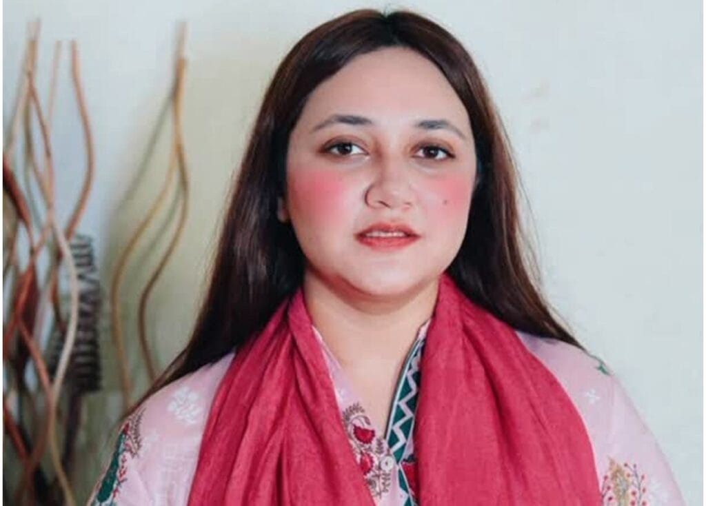 Rajab Butt Sends Defamation Notice to Ex-Wife Emaan Asad Rajab Butt Sends Defamation Notice to Ex-Wife Emaan Asad