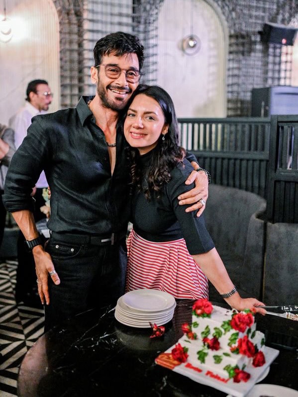 Faysal Quraishi & Wife Celebrate 16th Wedding Anniversary Auto Draft