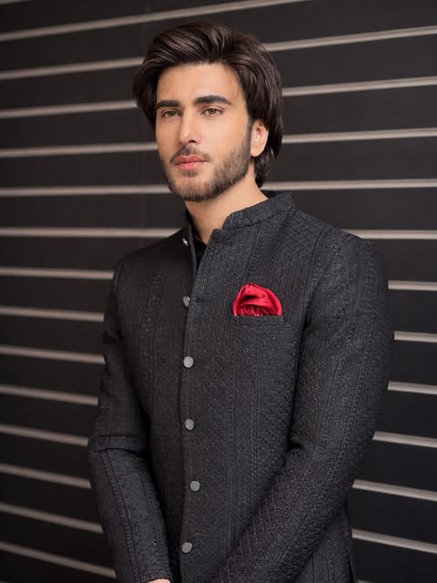 Imran Abbas Lashes Out At Chahat Fateh Ali Khan's Religious Insensitivity Imran Abbas Lashes Out At Chahat Fateh Ali Khan’s Religious Insensitivity