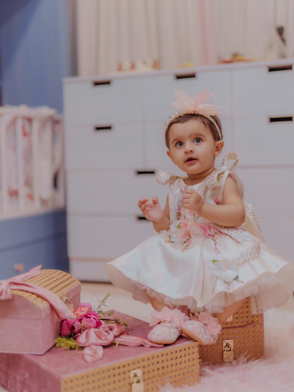 Iqra Kanwal & Areeb Pervaiz Reveal Daughter's Face