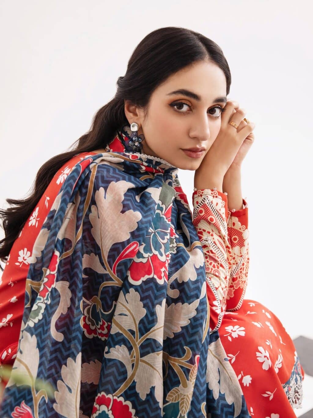 Mamya Shajaffar Channels Her Inner Noor Jahan Mamya Shajaffar Channels Her Inner Noor Jahan