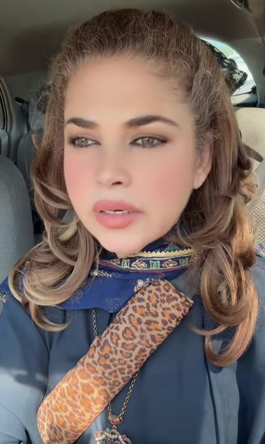Mishi Khan Condemns Viral Kid Praising Stage Dancer's Moves Mishi Khan Condemns Viral Kid Praising Stage Dancer’s Moves