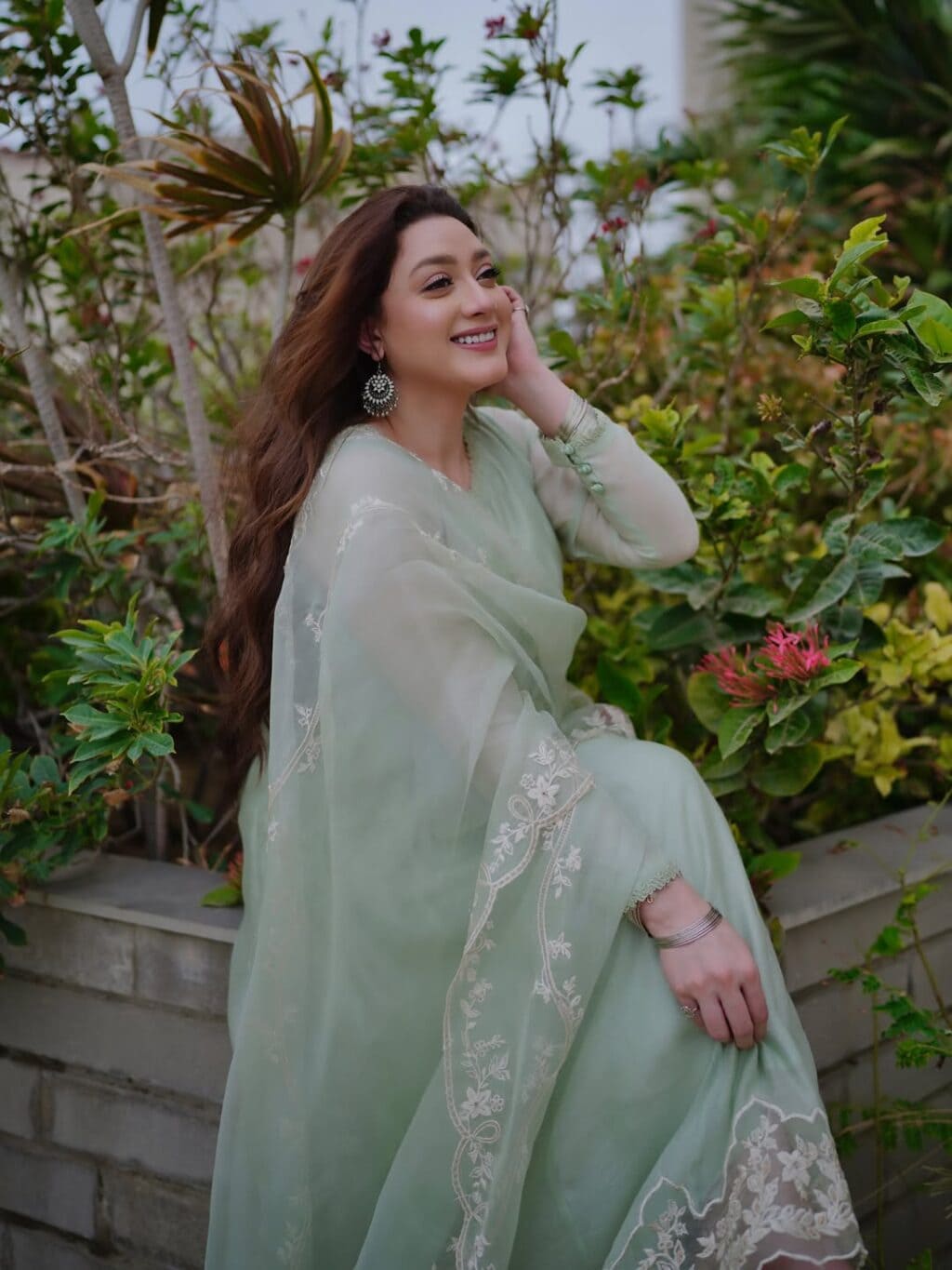 Saqib Chadhar Expresses Old Fondness For Momina Iqbal Saqib Chadhar Expresses Old Fondness For Momina Iqbal