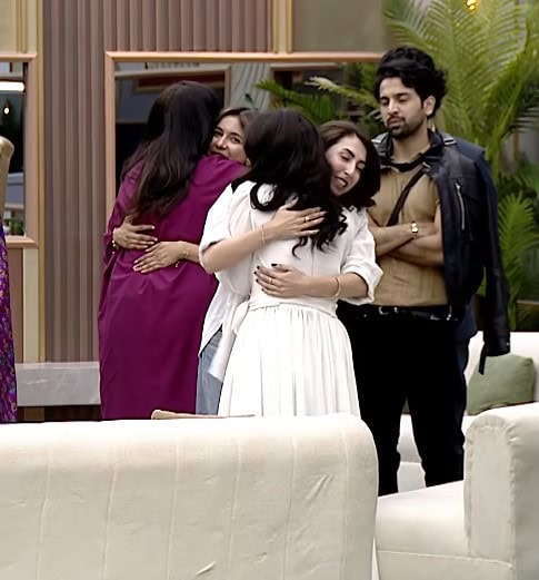 Ducky Bhai Hits Back At Nadia Afgan Criticism Ducky Bhai Hits Back At Nadia Afgan Criticism
