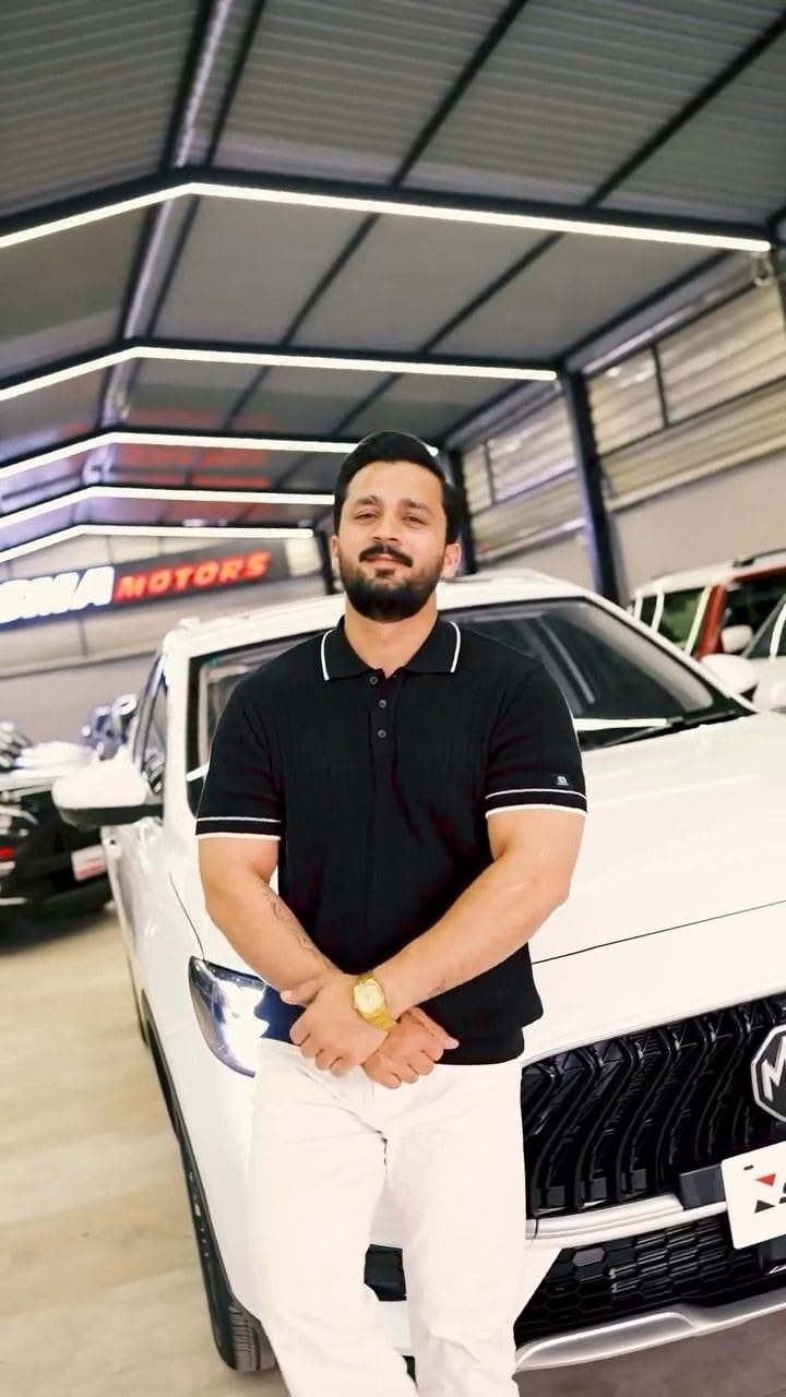Rajab Butt’s Extremely Expensive Gift For His Parents