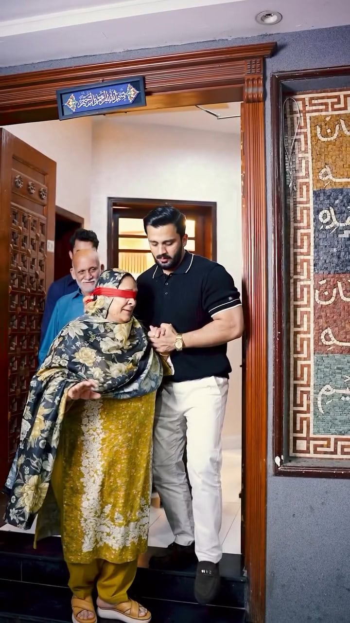 Rajab Butt’s Extremely Expensive Gift For His Parents