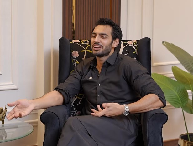 Saif Ali Khan On His Wife's Reaction About His Showbiz Career Saif Ali Khan On His Wife’s Reaction About His Showbiz Career