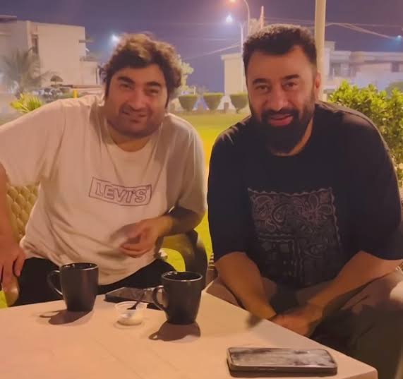 Yasir Nawaz Compares Himself To Humayun Saeed Yasir Nawaz Compares Himself To Humayun Saeed