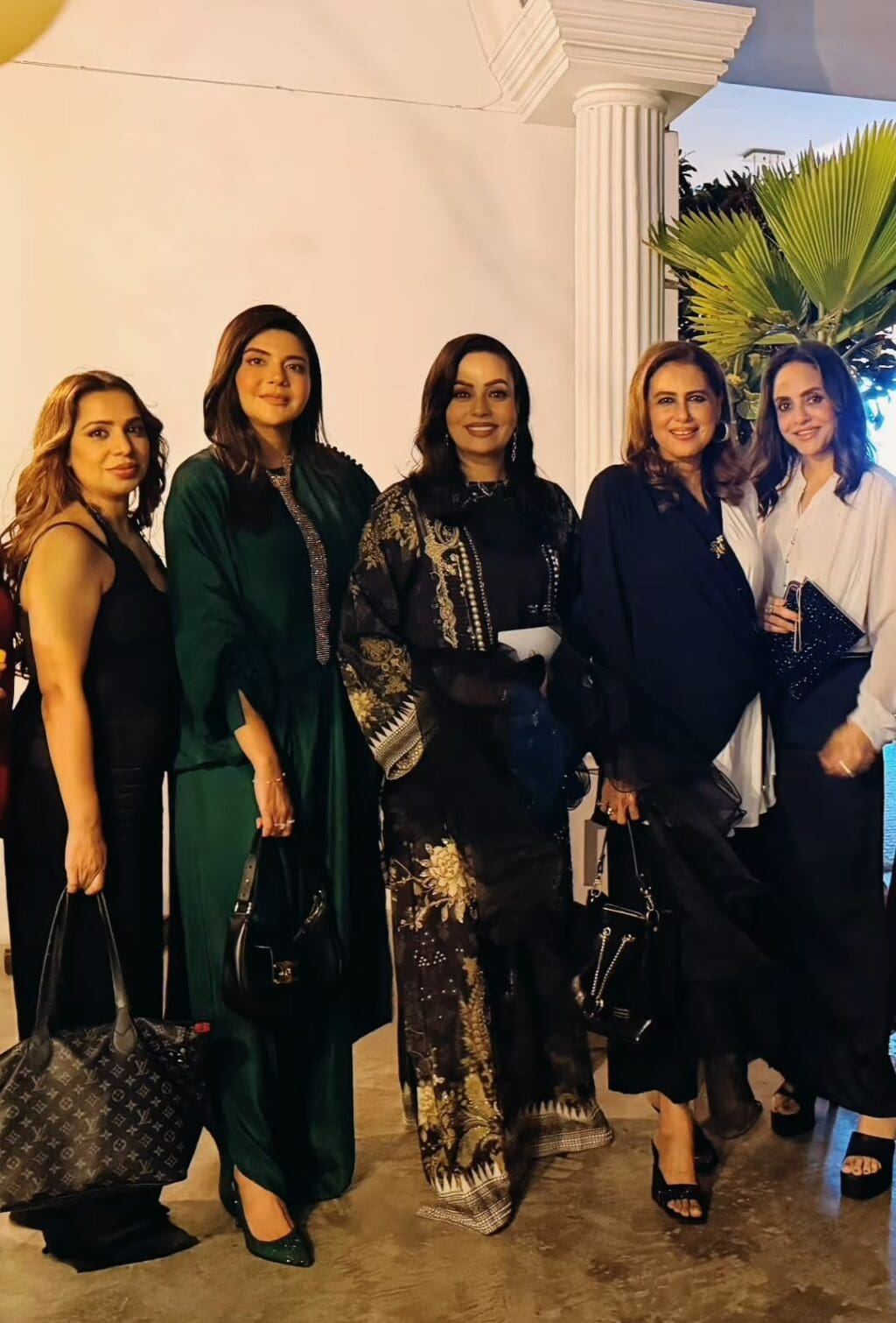 Nadia Khan Shares Pictures from Sadia Imam's Birthday Dinner Nadia Khan Shares Pictures from Sadia Imam’s Birthday Dinner