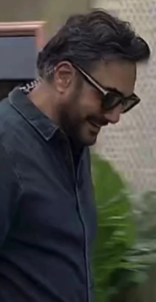 Saif Ali Khan & Others Visit Adnan Siddiqui - Shed Evil Eye on Laila's Demand Saif Ali Khan & Others Visit Adnan Siddiqui – Shed Evil Eye on Laila’s Demand