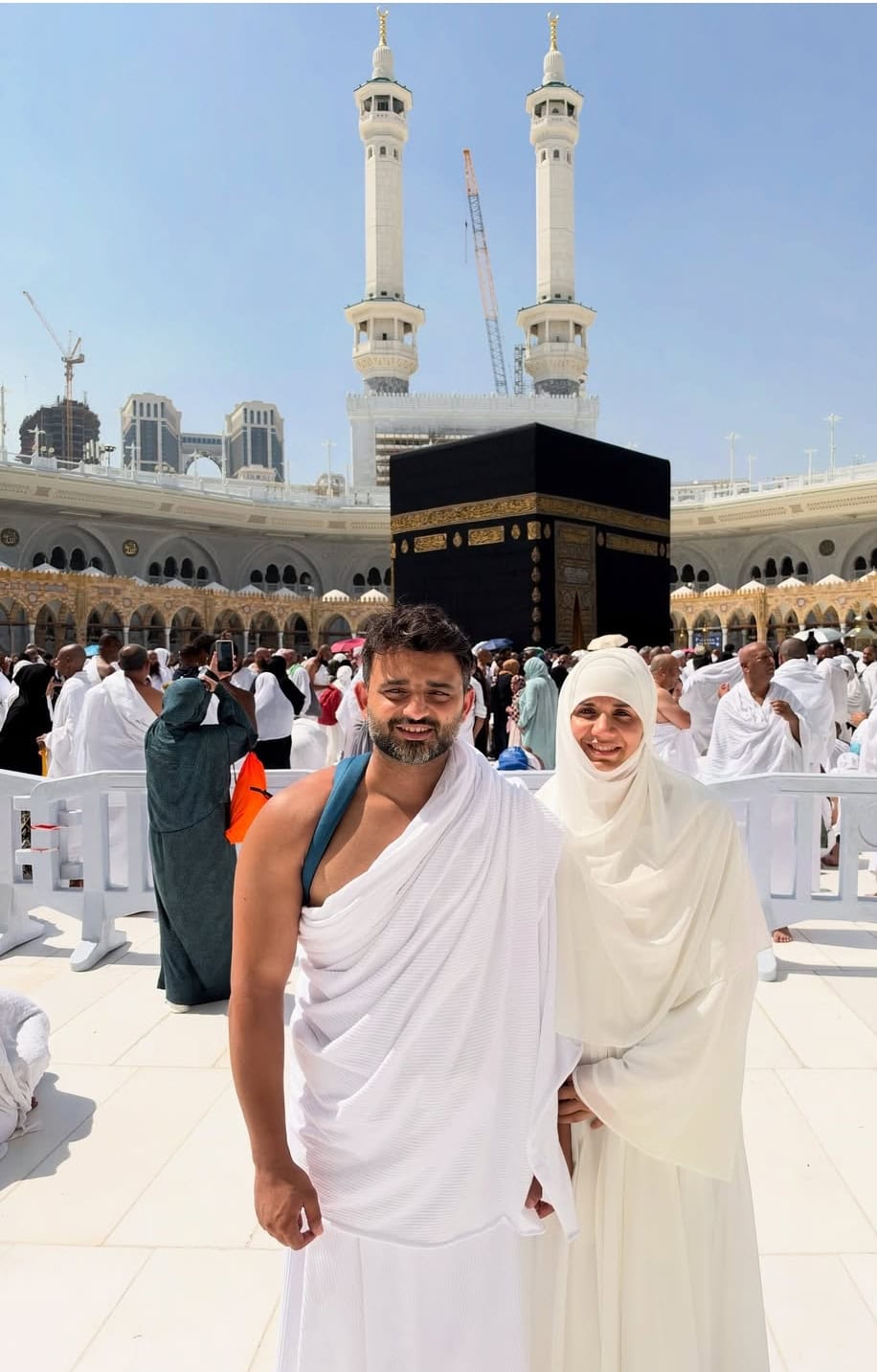 Kiran Ashfaque’s First Umrah with Husband After Religious Transformation