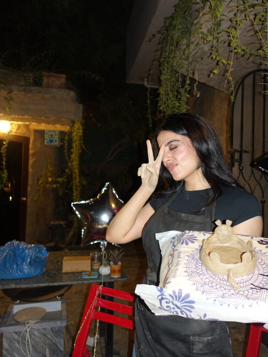 Hania Aamir Celebrates Yashma Gill's Birthday Hania Aamir Celebrates Yashma Gill’s Birthday