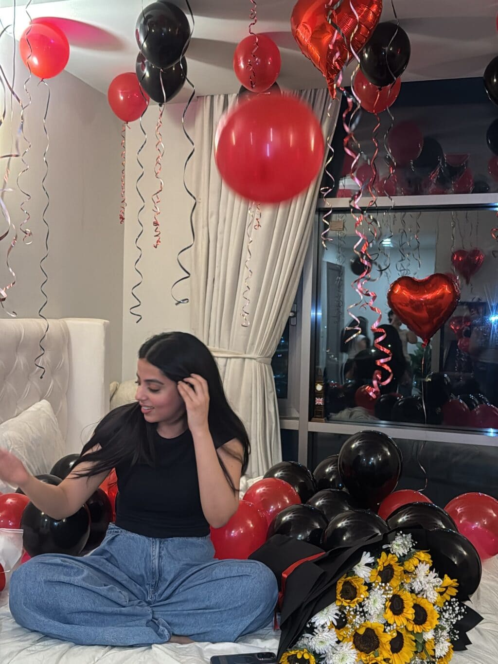 Hania Aamir Celebrates Yashma Gill's Birthday Hania Aamir Celebrates Yashma Gill’s Birthday