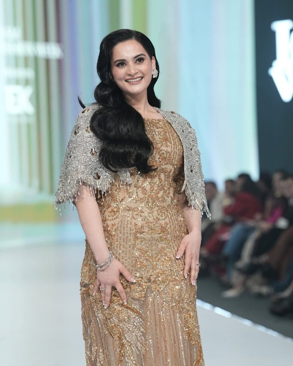 Aiman Khan Stuns Public With Gorgeous Transformation Aiman Khan Stuns Public With Gorgeous Transformation