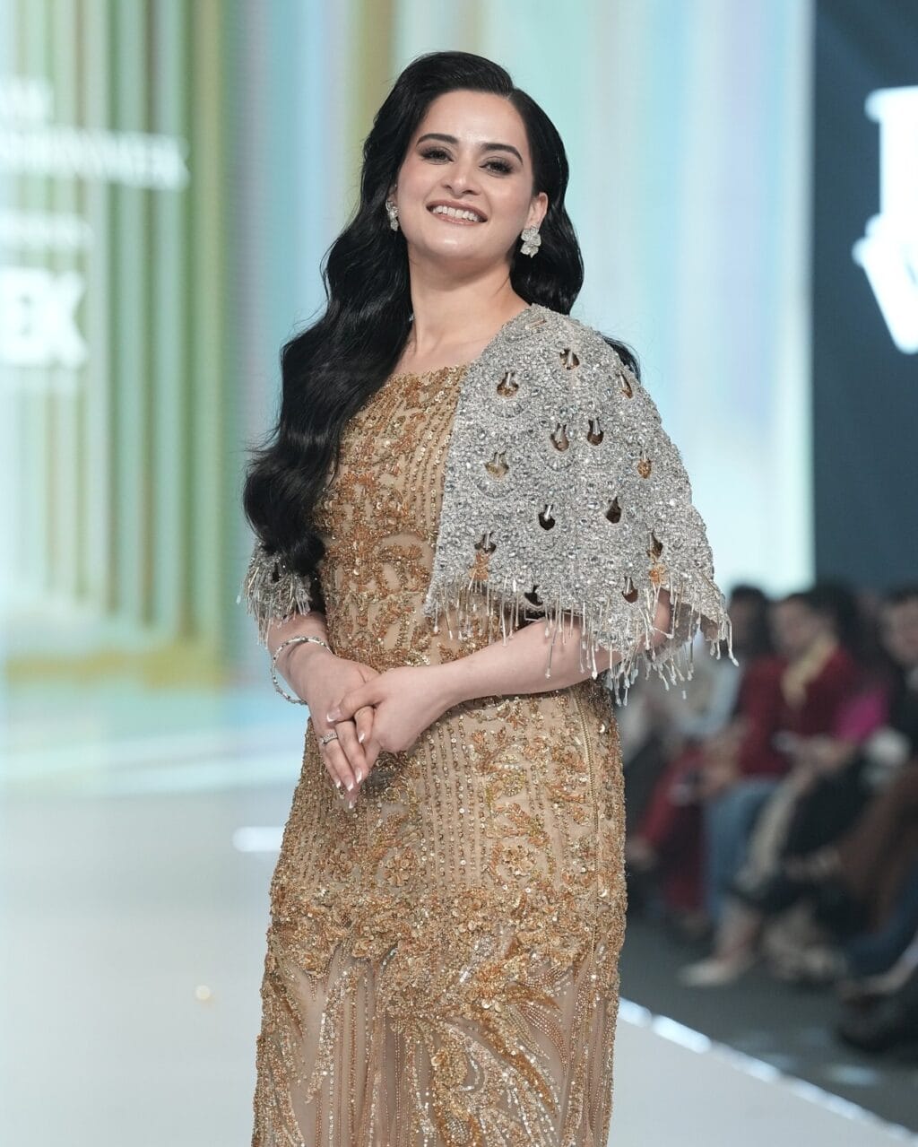 Aiman Khan Stuns Public With Gorgeous Transformation Aiman Khan Stuns Public With Gorgeous Transformation