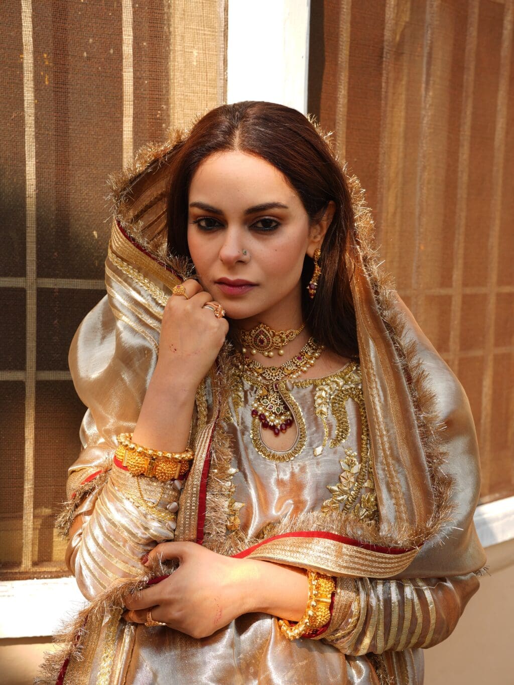 Amar Khan’s Formal Looks in Mitti de Baway Amar Khan’s Formal Looks in Mitti de Baway