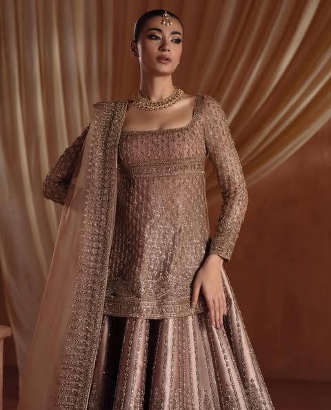 Durefishan Saleem Repeats Mawra Hocane's Outfit On Ramp Auto Draft