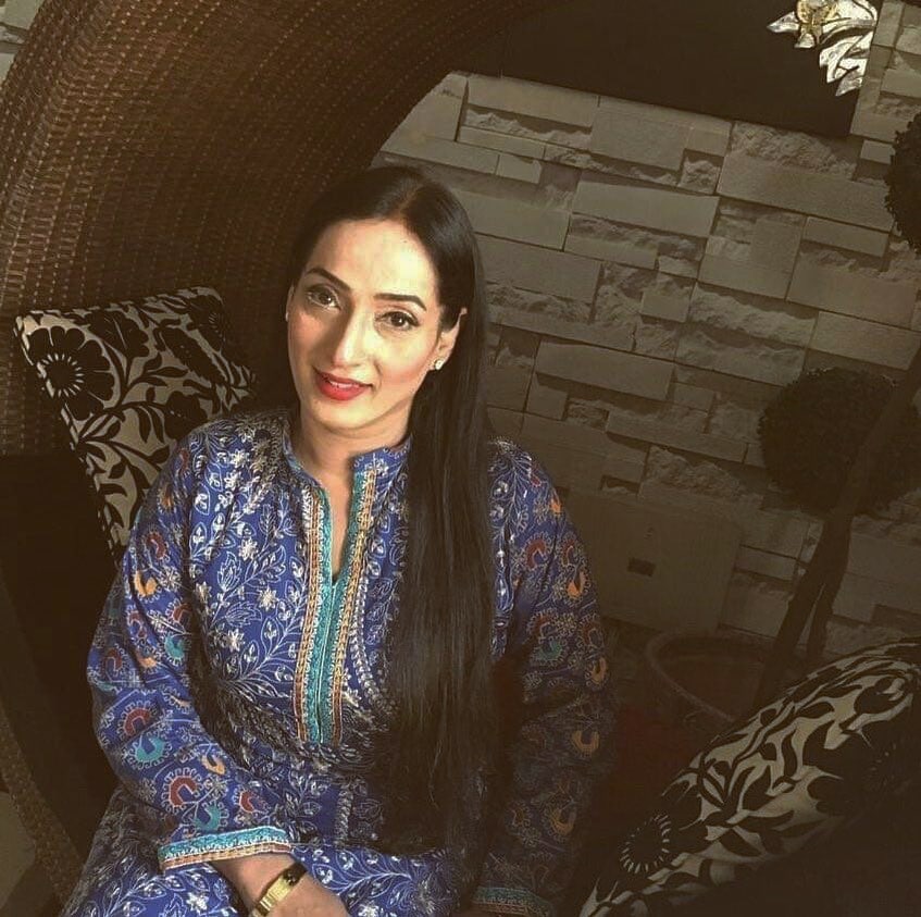 Farah Nadir Reveals Whooping Salaries Of Pakistani Lead Actors Auto Draft