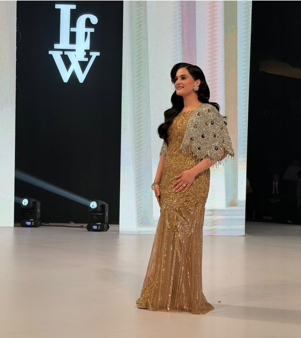 Top Pakistani Celebrities Grace Laam Fashion Week Top Pakistani Celebrities Grace Laam Fashion Week