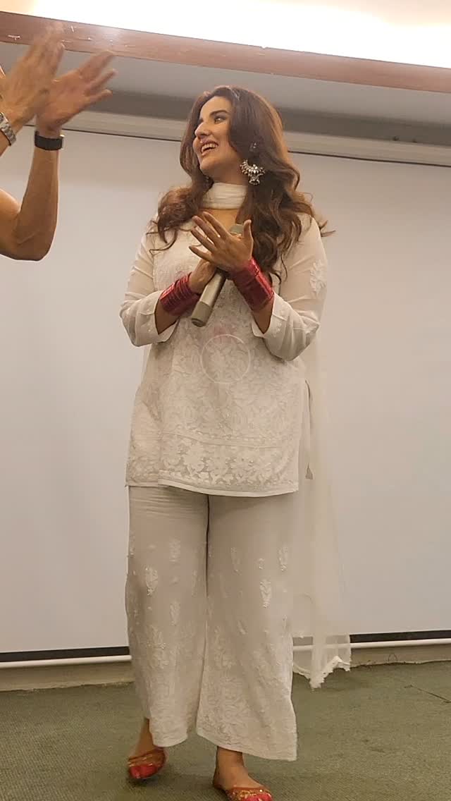 Hareem Farooq's Promotional Looks For Mango Jutt Disappoint Fans