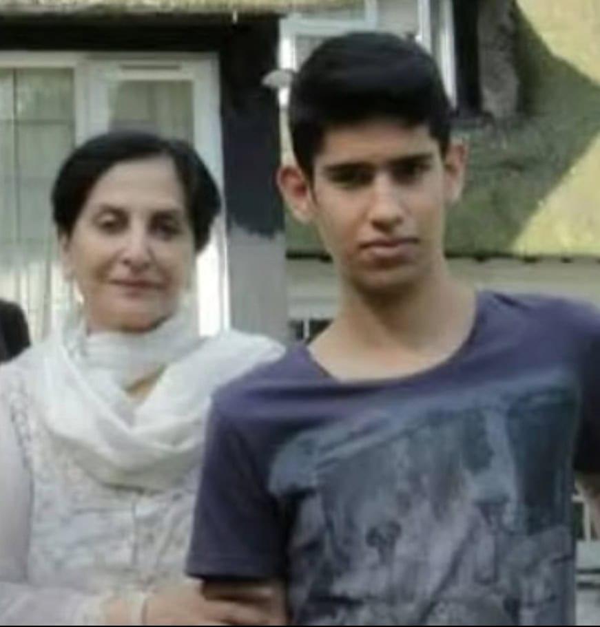 Nazia Hassan's Son Arez Hassan's Details Nazia Hassan’s Son Arez Hassan’s Details
