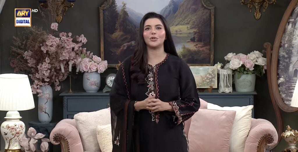 Nida Yasir's Lecture on Repeating Outfits Lands Her In Trouble Nida Yasir’s Lecture on Repeating Outfits Land Her In Trouble